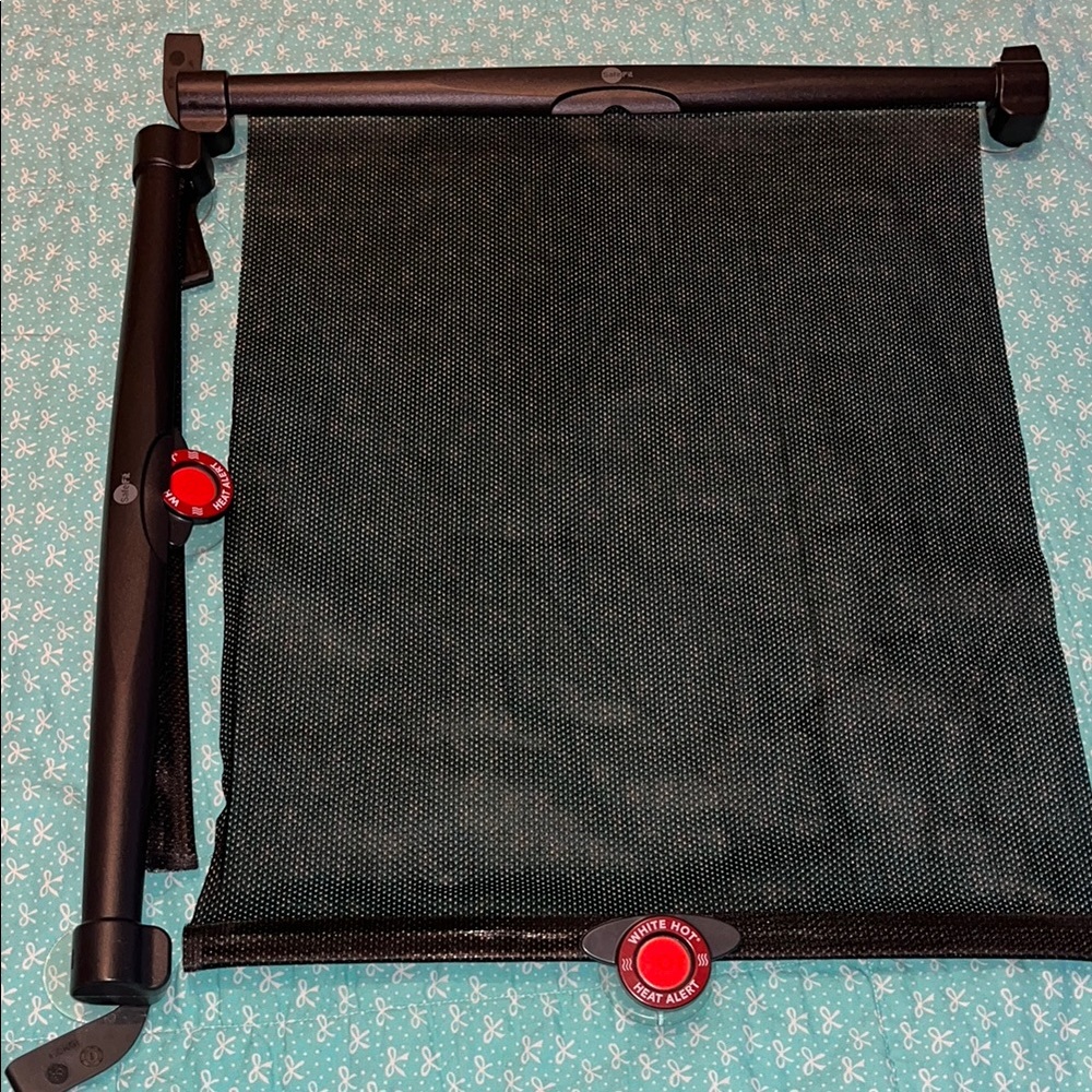 Black Retractable Car Sunshade
